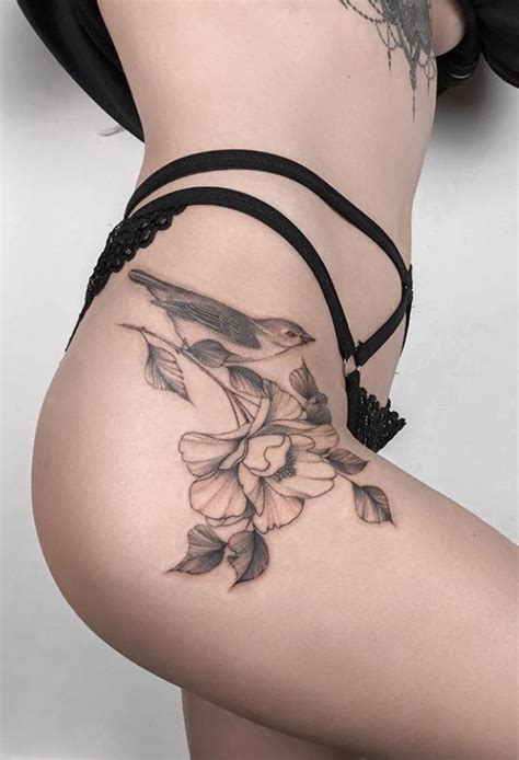 Female Side Thigh Tattoos Designs