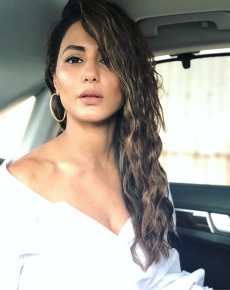 Hina Khan Trolled For Back Revealing Swimming Pool Pic People Reminded Her That She’s A Muslim