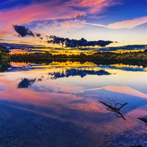 Mirror Lake Wallpaper 4k Sunset Reflection Dusk Clouds Scenery