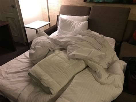 Should Housekeeping Make All The Beds During Your Hotel Stay Pizza
