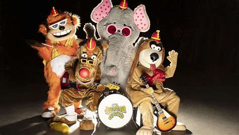 SYFY MOVIES News You Ll Definitely Want To Tune In For The Banana Splits Movie And Here S Why