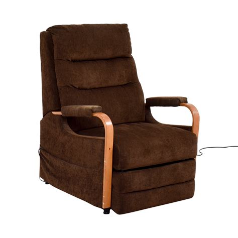 It can adjust the back, the armrest canmov power lift recliner chair for the elderly is a luxury recliner chair that provides excellent comfort with its power lift reclining design. 86% OFF - Bob's Discount Furniture Bob's Furniture Brown ...
