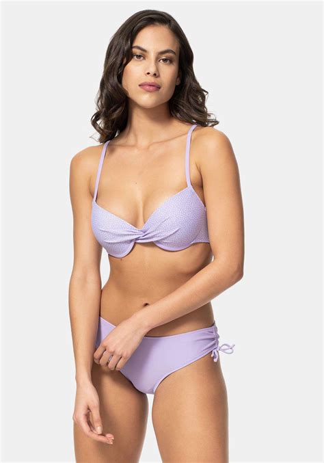 5 Bikinis De Carrefour Sencillos Y Elegantes Que Realzan El Pecho Por