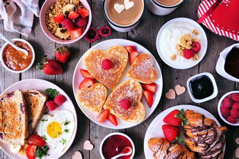 26 Mothers Day Brunch Ideas To Start Her Day Off Right Glamour