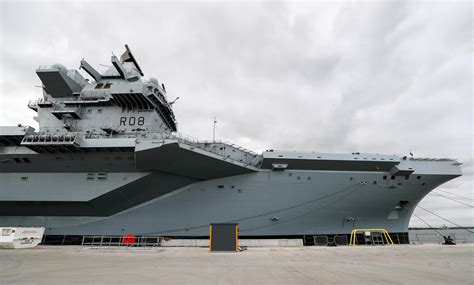 Hms Queen Elizabeth Joins The Royal Navy The Biggest Warship Ever