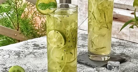 Sesuai namanya, minuman yang satu ini berisi serutan timun dengan perasa sirup melon dan perasan kita bisa menggunakan blender (tanpa air) agar teksturnya cara membuat es jeruk timun suri. Cara Membuat Es Timun Serut Tanpa Sirup / Cara membuat es ...