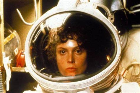 Sigourney Weaver Says Neill Blomkamps Alien Movie Has An ‘amazing Script Sigourney Weaver