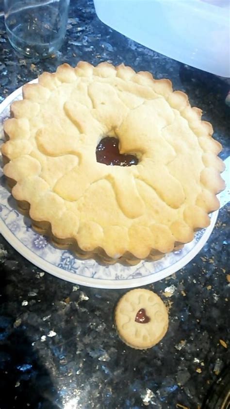 Giant Jammie Dodger Baking Desserts Food