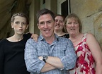 TV star Rob Brydon gives brave Aylesford teen Juliana Downes a lunch ...