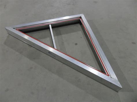 Classic Aluminum Triangle Frame R Hewitt