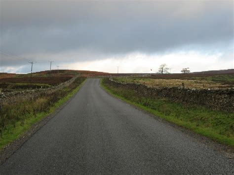 Crossing Bellerby Moor © Roger Gilbertson Geograph Britain And Ireland