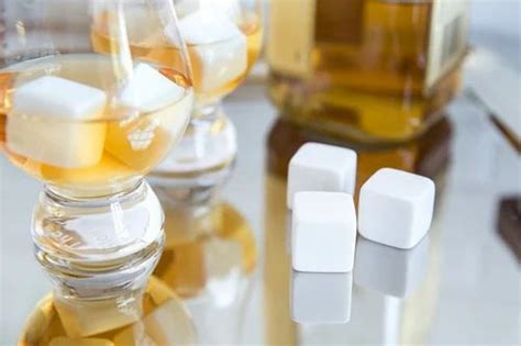 Set Of 9 White Reusable Ice Cubes For Juicewinewhiskey Etc At Rs 499