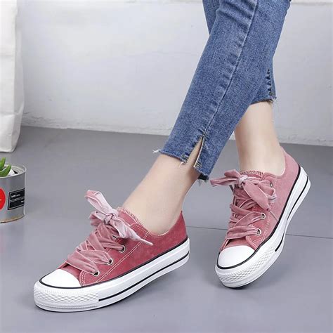 Women Vulcanized Shoes 2018 Fashion Casual Women Shoes Women Canvas Shoes Lace Up Solid Flock