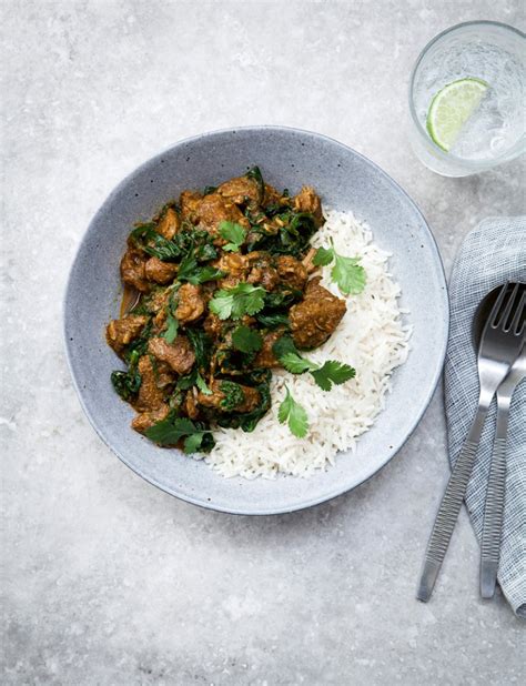 Season the beef fillets with salt and pepper and set aside. Hairy Bikers Beef Curry : Hairy Bikers Beef Madras Curry / The dream team is david myers and si ...