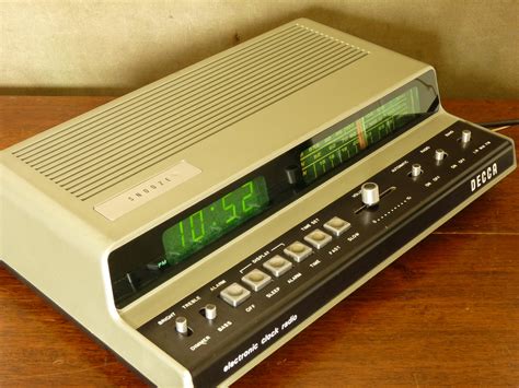 1970s Decca Ecr 150 Electronic Clock Radio With Green Led Display
