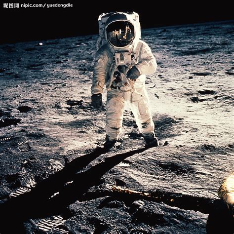 宇航员在月球摄影图科学研究现代科技摄影图库昵图网