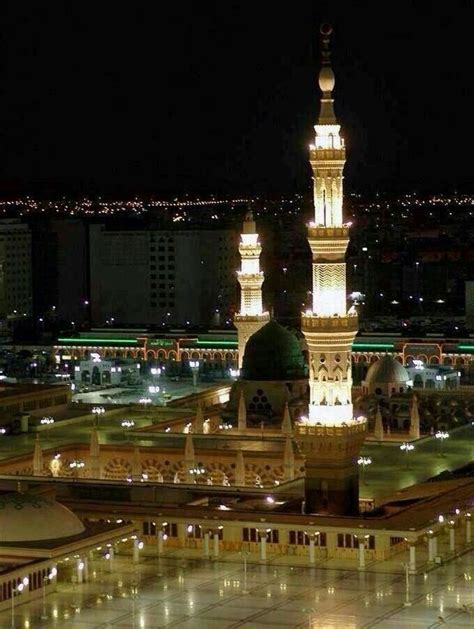Masjid nabawi ini merupakan masjid terbesar nomor dua lho. Masjid Nabawi at night | Makkah, Al masjid an nabawi