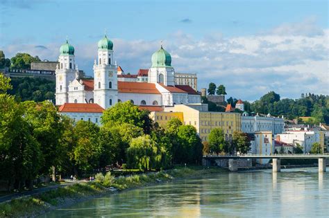 Die universität passau steht für exzellente forschung und innovative lehre. Diese 5 Sehenswürdigkeiten in Passau sind ein Muss ...