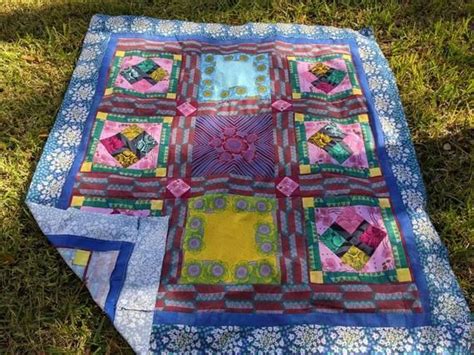 Anna Maria Horner Quilt Top Featuring Triple Take 56 X 6375 Etsy