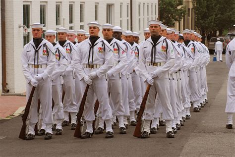 Us Navy 091002 N 3442d 001 Members Of The Us Navy Ceremonial Guard