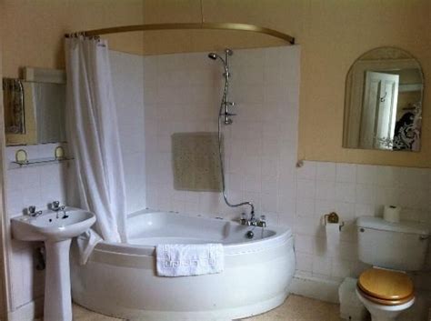 Find great deals on ebay for corner tub shower combo. corner tub | Corner tub shower, Corner bathtub shower ...