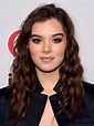 Hailee Steinfeld • Height, Weight, Size, Body Measurements, Biography ...