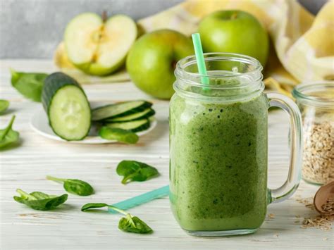 23 Low Calorie Smoothies These Recipes Will Supercharge Your Morning