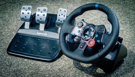 Behind The Wheel Of Logitechs G29 Driving Force Controller Engadget