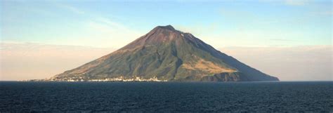 Der vulkanausbruch hatte sich über wochen angekündigt. Vulkankultour - Vulkane aktiv erleben - Vulkanreisen