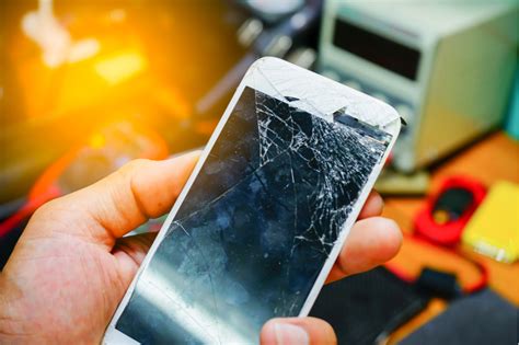 Cracked Phone Screens Could Soon Repair Themselves Thanks To Novel