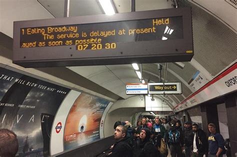 Central line delays: Commuters face fresh rush hour chaos ...