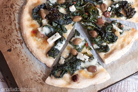 Pizza Con Cavolo Nero Roquefort E Olive Taggiasche Ricette Di Cultura