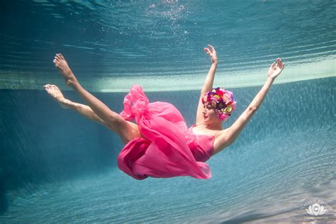 My First Underwater Shoot Natalie Brown Photography Maui Hawaii