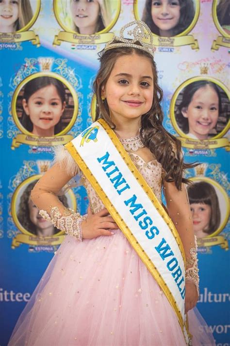 G1 Catarinense De Seis Anos é Escolhida Mini Miss Mundo