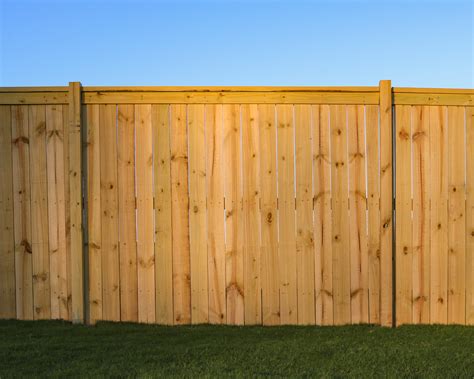 Charleston style wood fence we built off highway 14 in greer (october 2020) this is the most popular style of wood fence that we build. Greenville, SC Wood Privacy Fence Builder Company | Greer ...