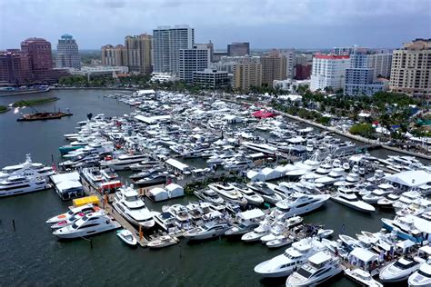 Palm Beach Boat Show 2022 Usa Onboard