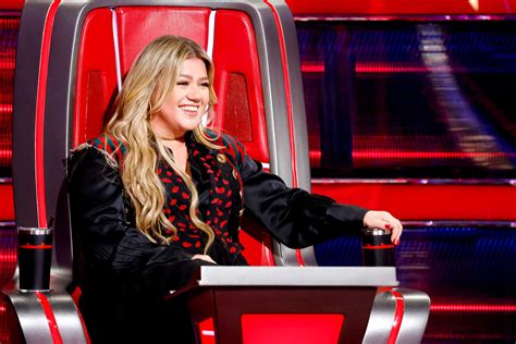 What Kelly Clarkson Wore In Playoff Rounds Season NBC Insider