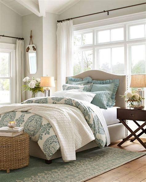 Affordable Coastal Master Bedroom Decoration Ideas 36 | Coastal bedrooms, Coastal living rooms ...