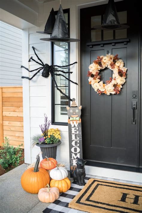 30 Best Halloween Door Decorations Diy Halloween Front Door Decor
