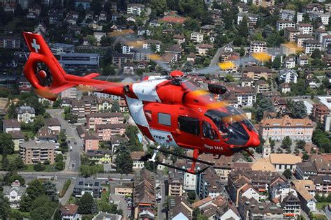 Rega Jahresbilanz Mehr Einsätze Für Rettungshelikopter Weniger Für