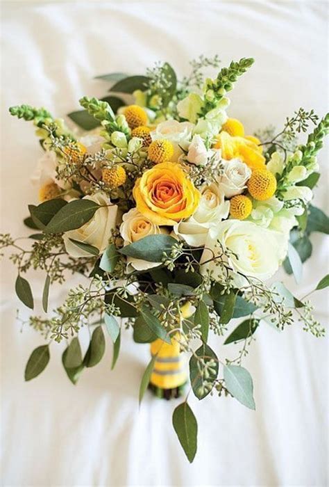 22 Sunny Yellow Wedding Bouquet Ideas 2023 🌻
