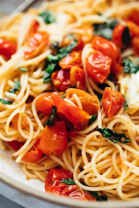 Tomato Basil Pasta Minutes Recipe Roma Tomato Recipes Fresh Basil Recipes Cherry