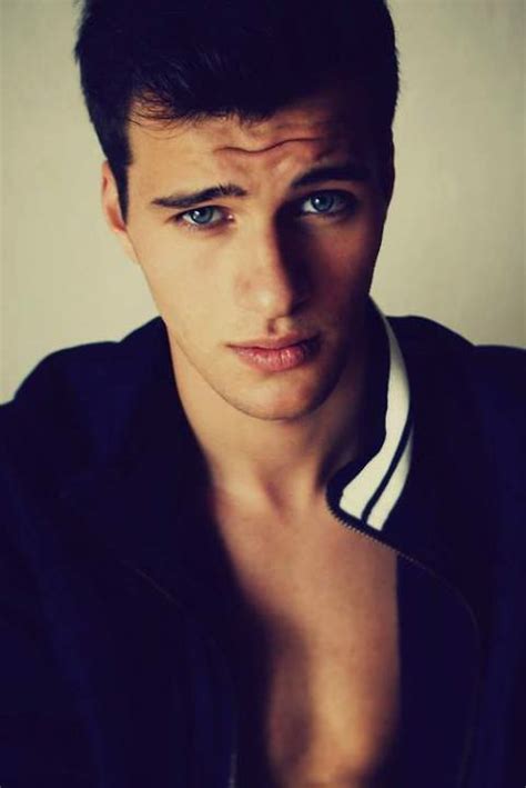 Blue eyed blond boy with blue sweater and bare feet. *o* - image #2046897 by LADY.D on Favim.com