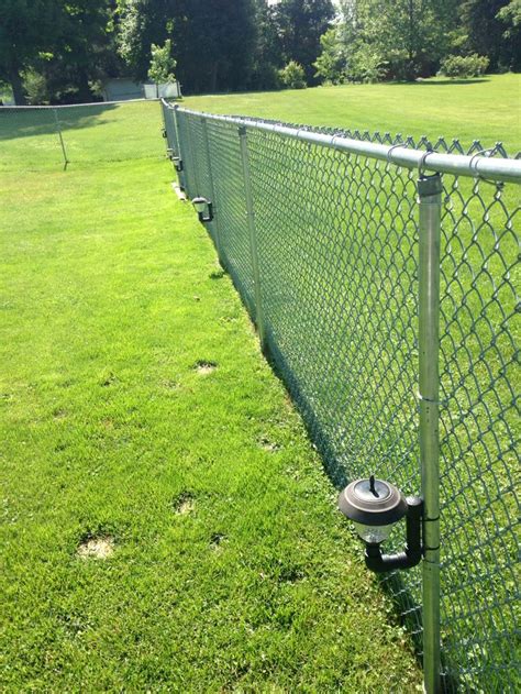 How are you guys trimming against chain link fences? Landscape lights with a chain link fence. | Landscape ...