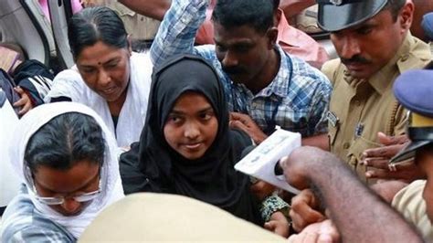 లవ్ జిహాద్ మతాంతర ప్రేమను భయపెడుతున్న భారత చట్టం Bbc News తెలుగు