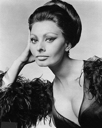 Sofia villani scicolone, popularly known by her screen name sophia loren, is an italian film star. Sofia Loren - Actors