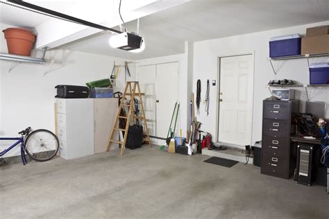 Spring Cleaning Guide To Cleaning Your Garage Phoenix Arizona