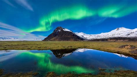 2560x1440 Aurora Borealis Light Mountain Nature Reflection 1440p