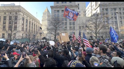 See It Chaos As Dueling Protests Rage Outside New York City Courthouse During Trump S