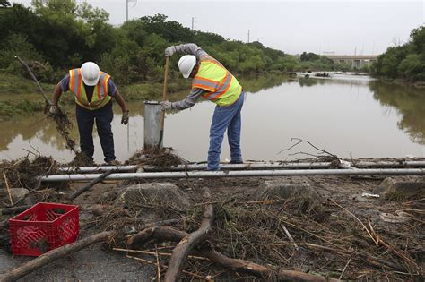 Saws Crews Responding Sewer Spill On The Northwest Side